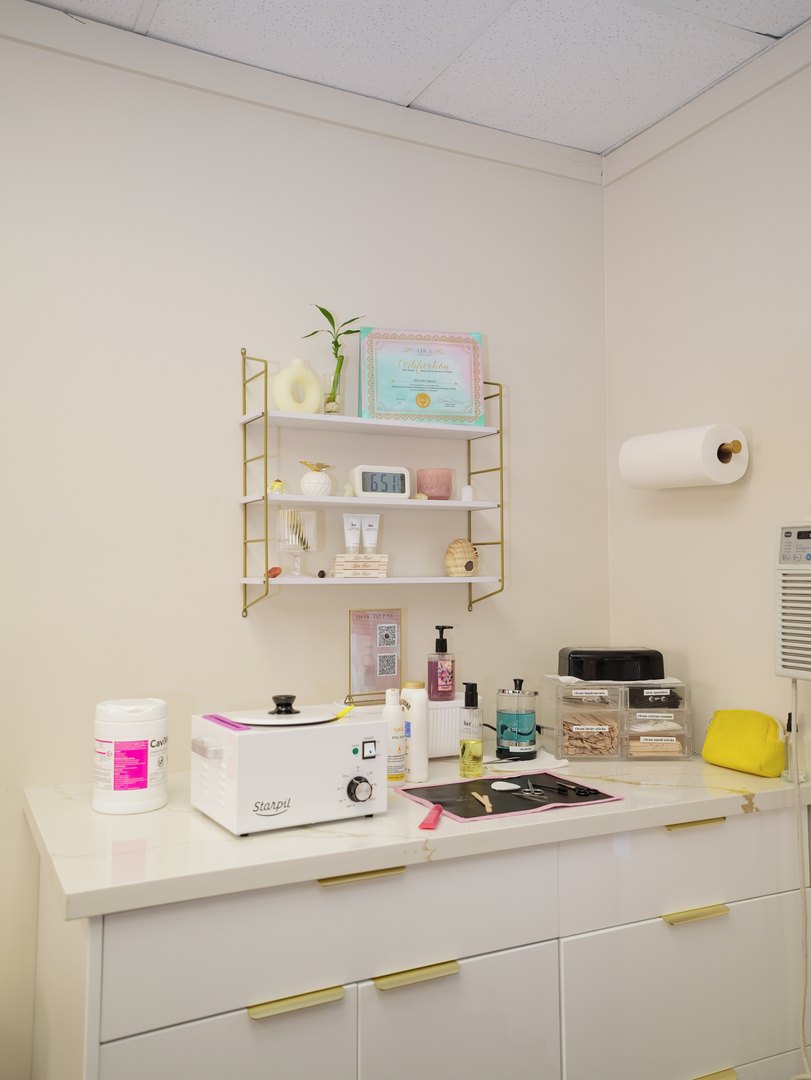 Studio treatment station